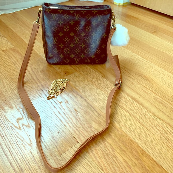 Louis Vuitton Handbags - Make an offer ❤️